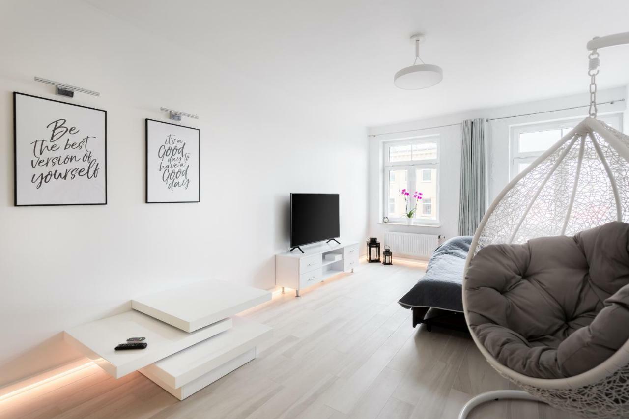 LAJŚNIJ sobie Apartment Poznań Extérieur photo